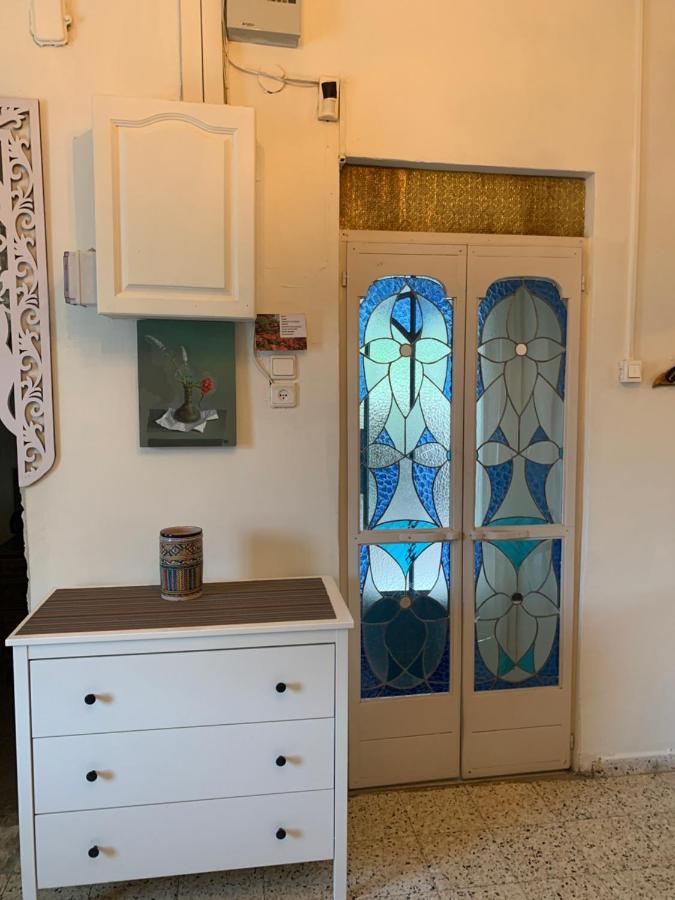 בית האבן העתיק מ-1885 עם מגונית פרטית בחצר Rosh Pinna Buitenkant foto